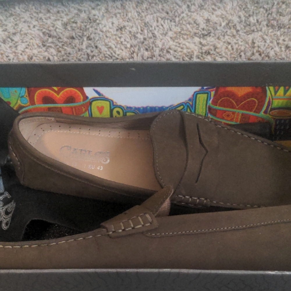 Carlos Santana's Size 10